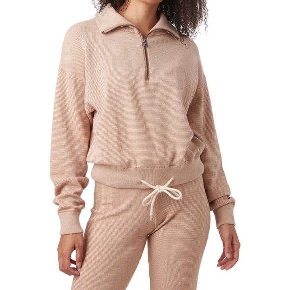 Varley Sweaters - Varley 100% Cotton  Buckingham Half-Zip Sweatshirt Size Meduim